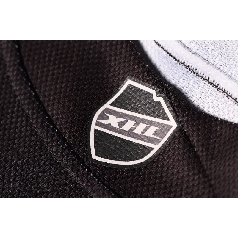 Heat-printed neck logo