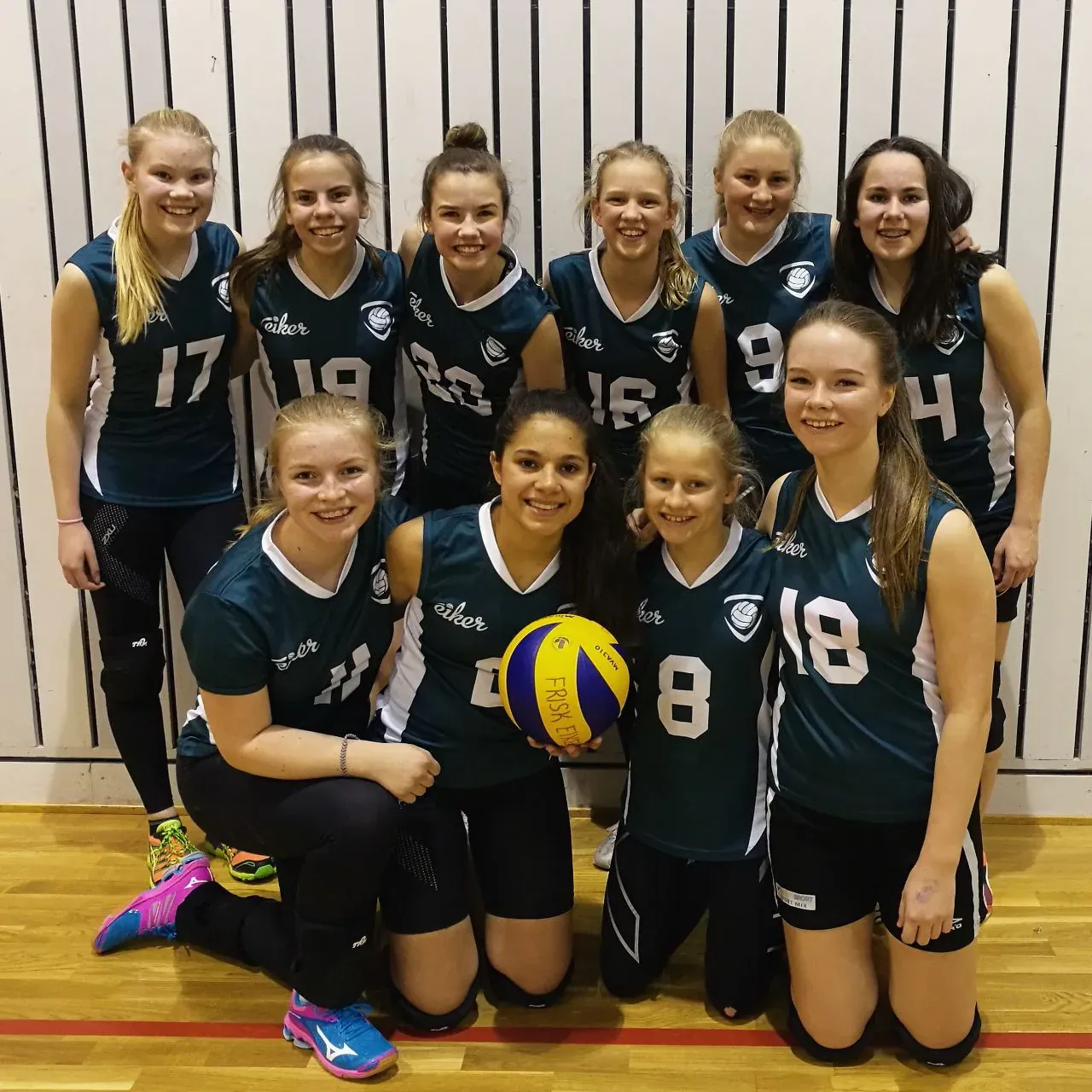 Team wearing XSportStore kit